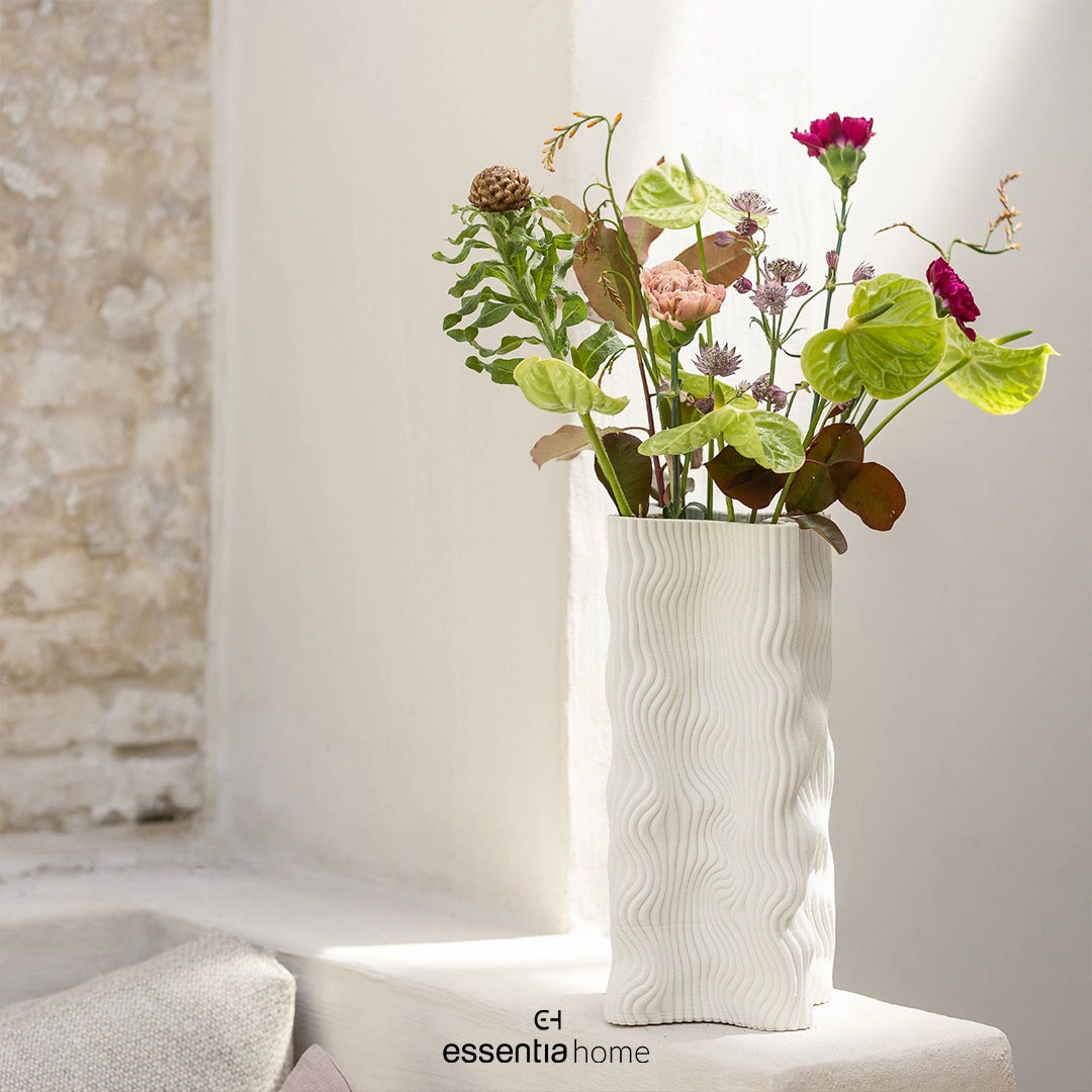 Fluid White Vea Vase