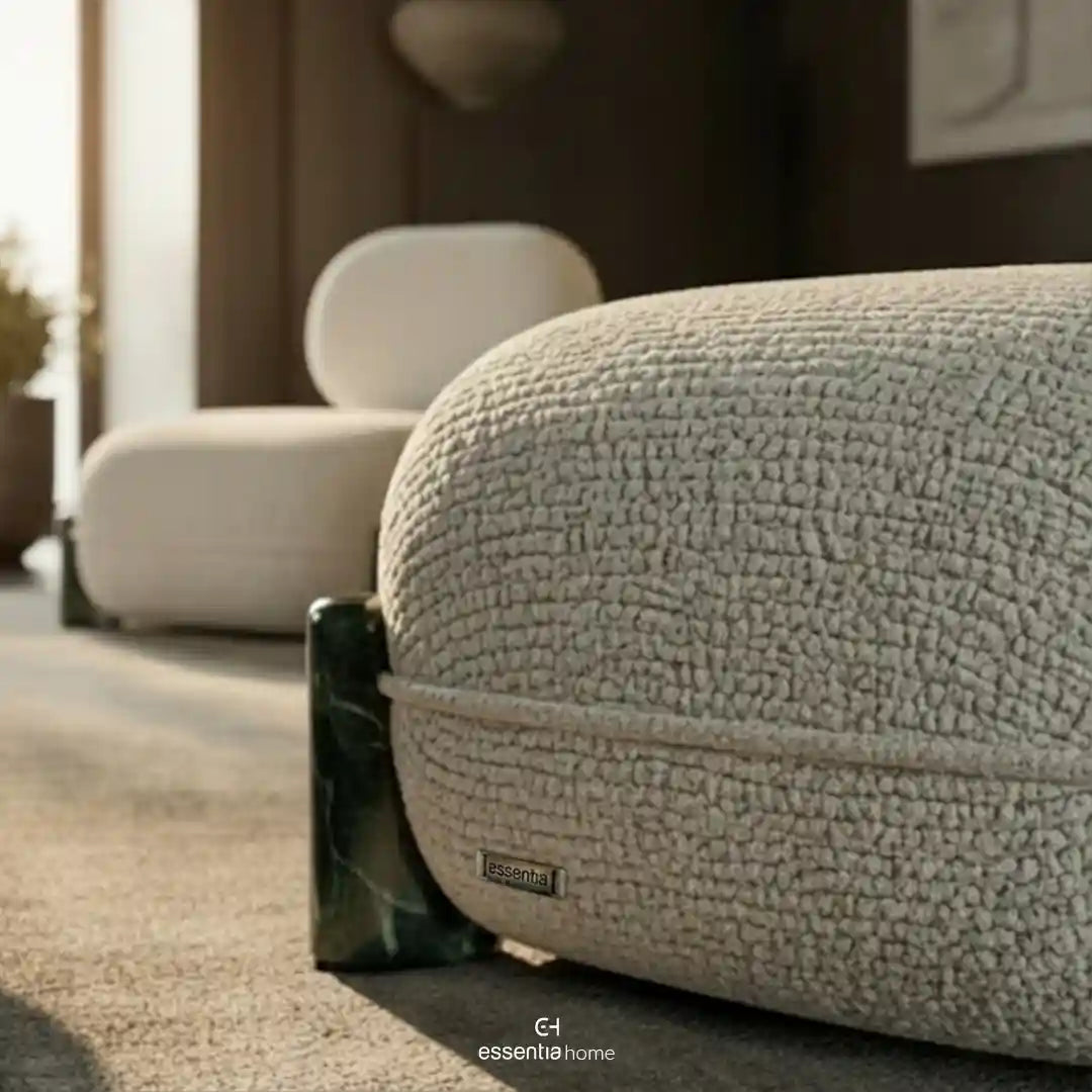 Arcus Accent Chair