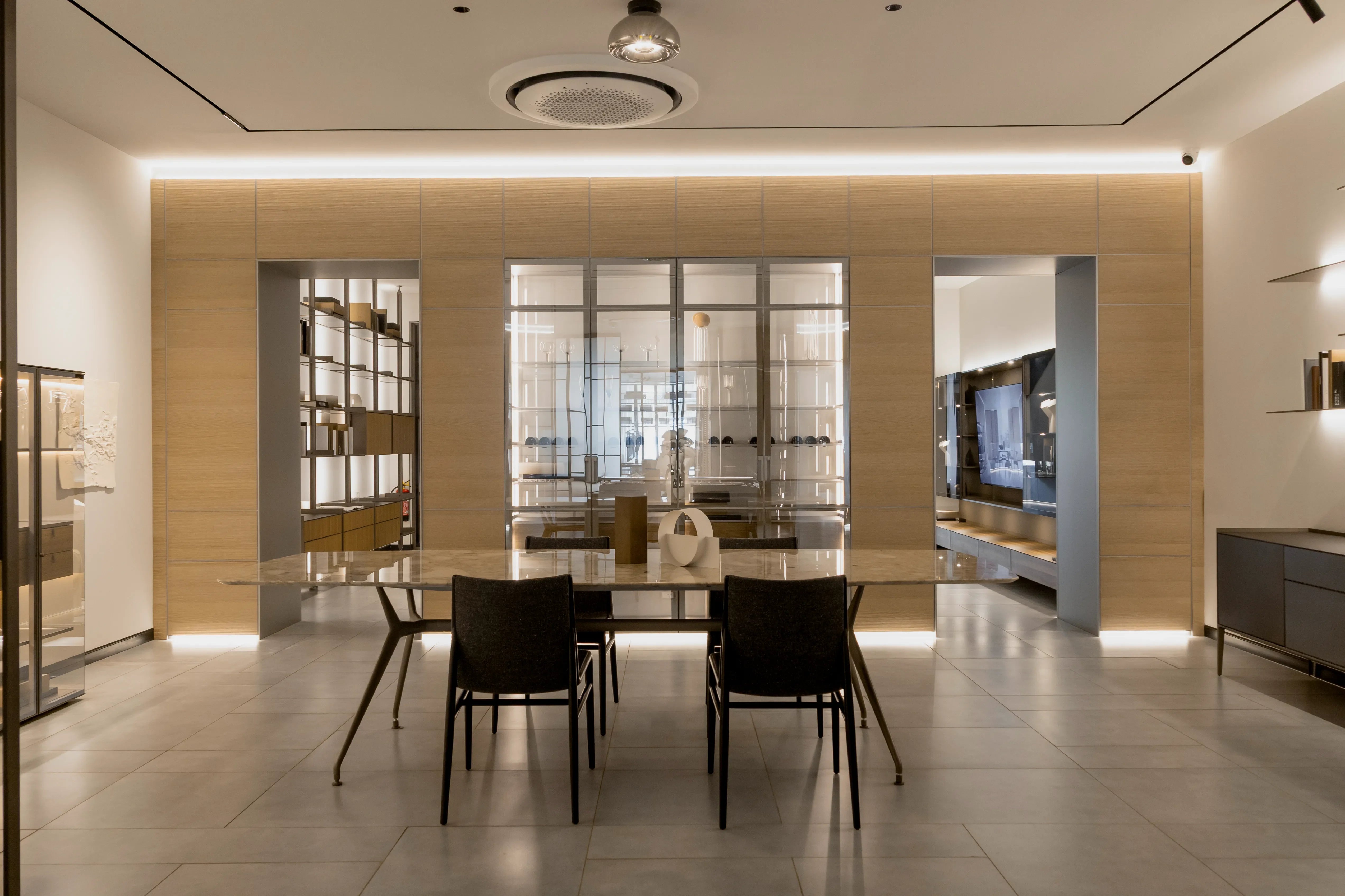 Seasonal Decor Trends: Refreshing Your Home with Essentia’s Latest