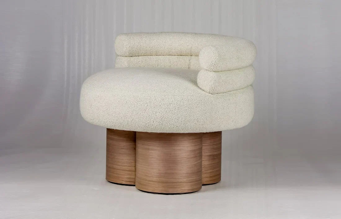 how to choose the perfect accent chairs for your living room?