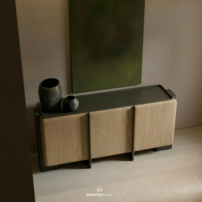 Anna Credenza