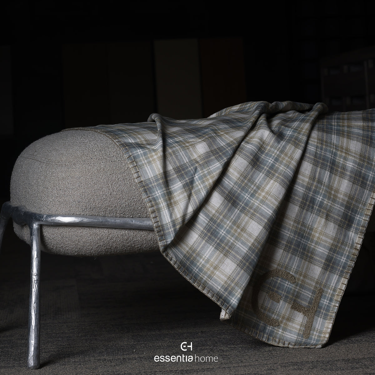 EH Tartan Check Throw