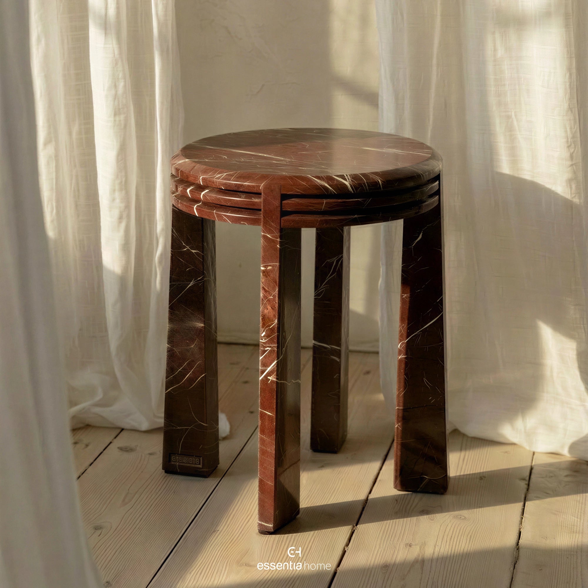 Capas Stool