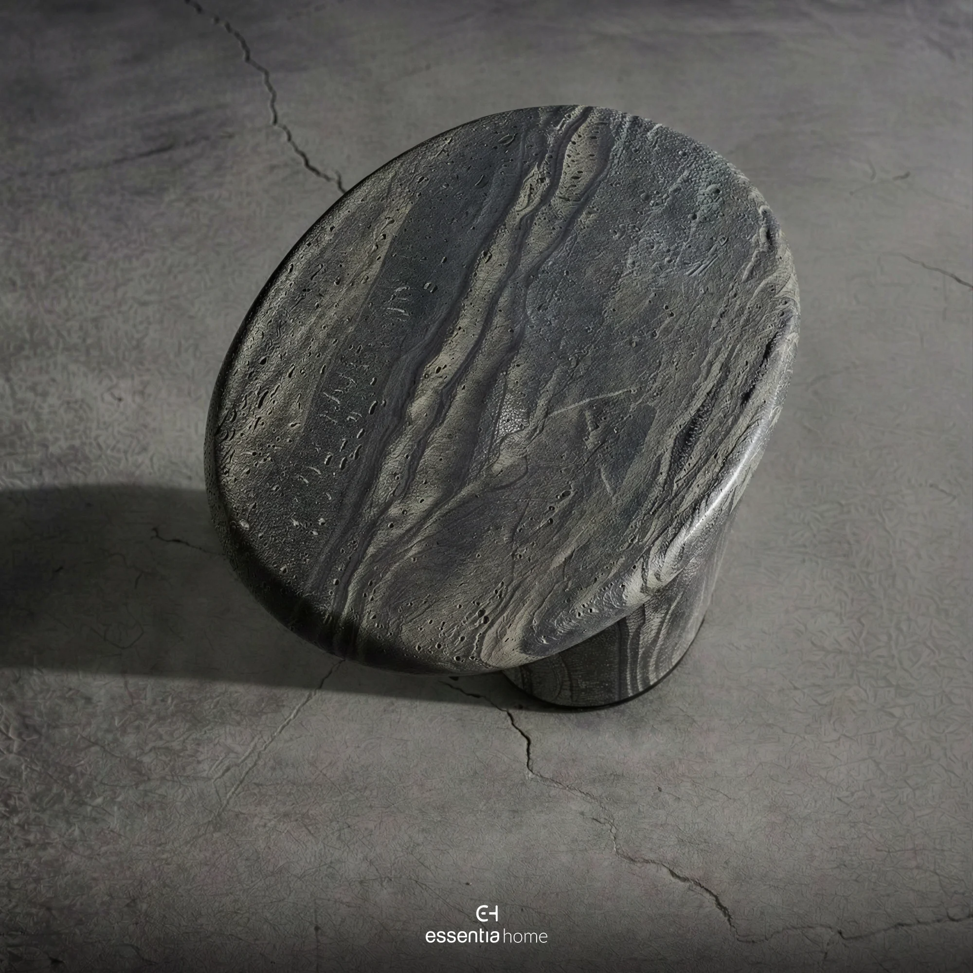 Chaplin Peg Table
