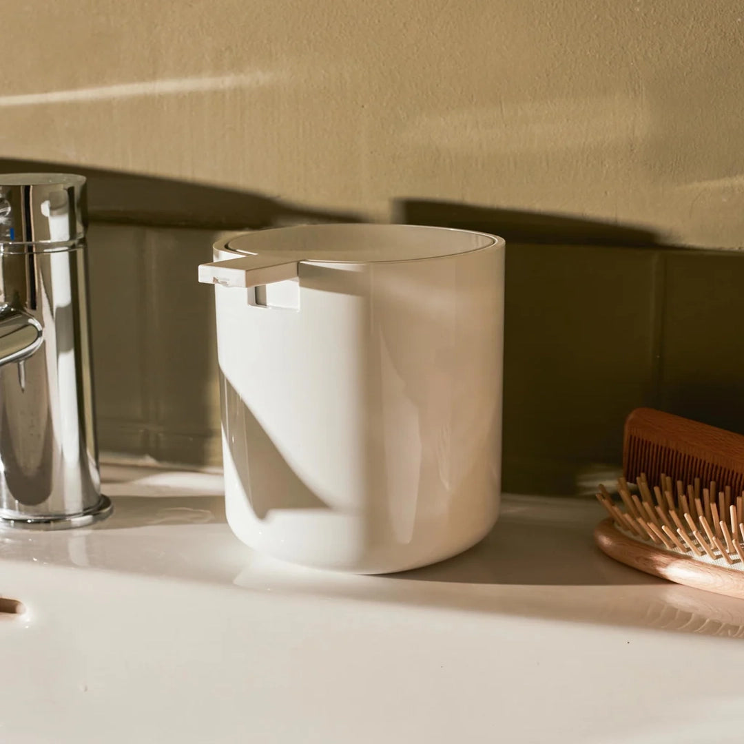 LIQUID SOAP DISPENSER